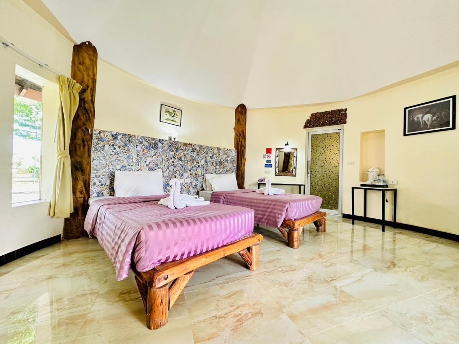 Ban Huai Maenam Noi Yoko River Kwai Resort מראה חיצוני תמונה