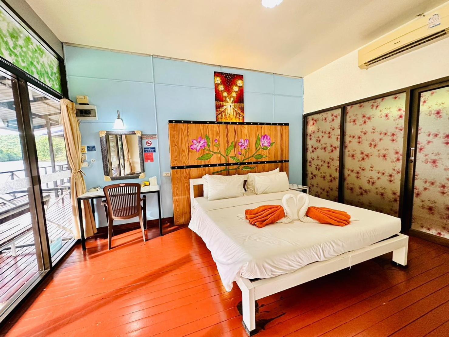 Ban Huai Maenam Noi Yoko River Kwai Resort מראה חיצוני תמונה