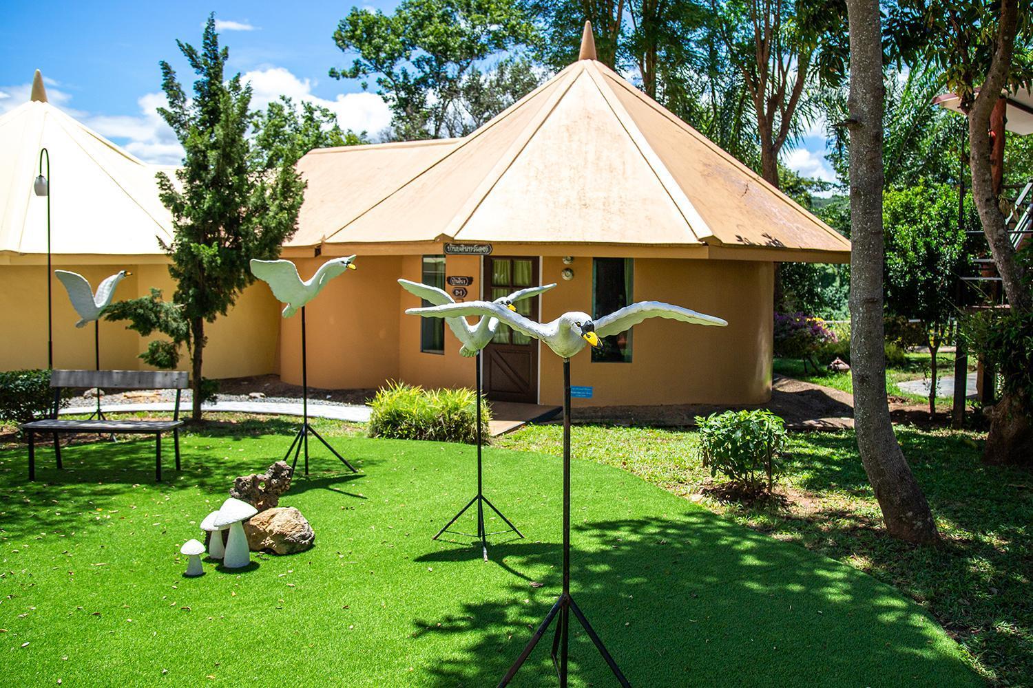 Ban Huai Maenam Noi Yoko River Kwai Resort מראה חיצוני תמונה