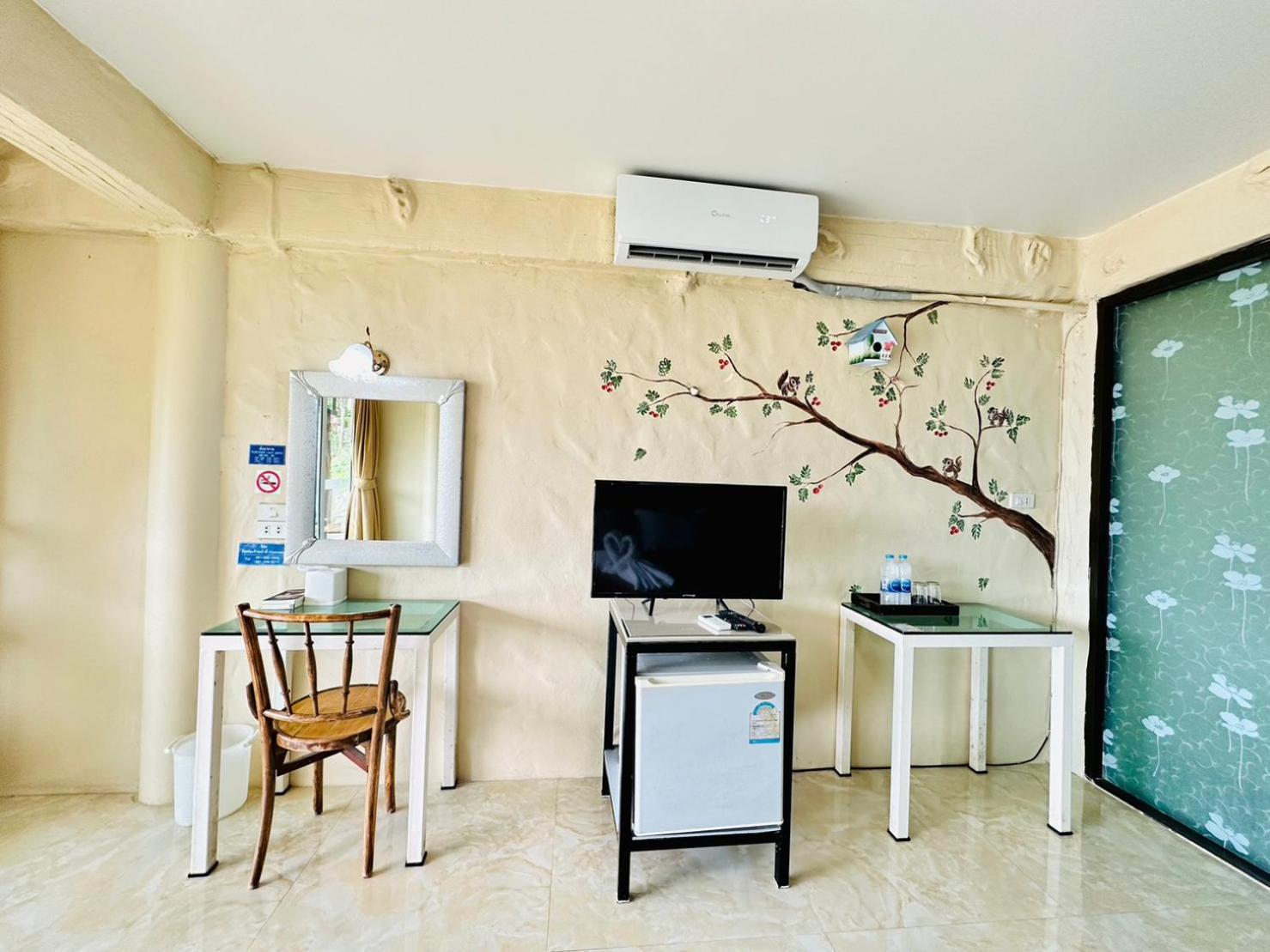 Ban Huai Maenam Noi Yoko River Kwai Resort מראה חיצוני תמונה